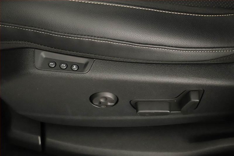 Opel Grandland X (2019) Plug-in Hybrid4, 4X4, Automat - fotka 11 z 23