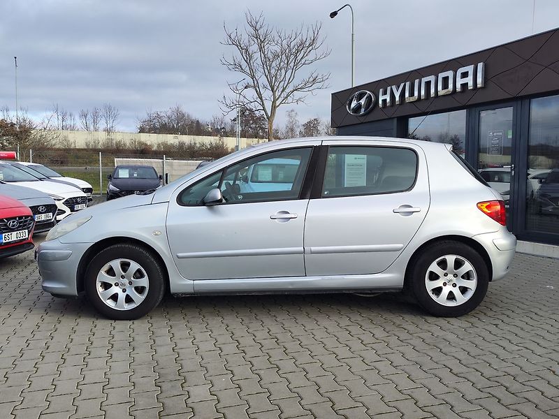Peugeot 307 1.6i 16V/80kW - fotka 8 z 25