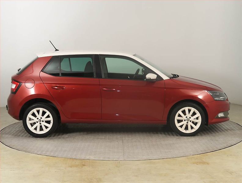 Škoda Fabia (2014) 1.2 TSI, Serv.kniha, Tempomat - fotka 6 z 20