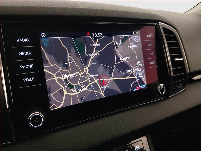Škoda Karoq (2019) Ambition Plus 1.6 TDI, ČR - fotka 13 z 23