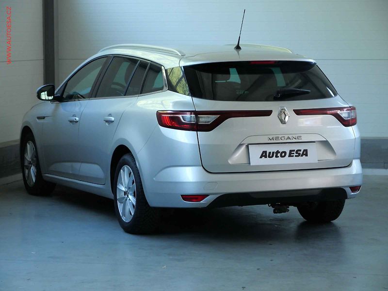 Renault Mégane (2017) 1.6dCi, ČR, ČR, TZ, výhř.sed. - fotka 6 z 19