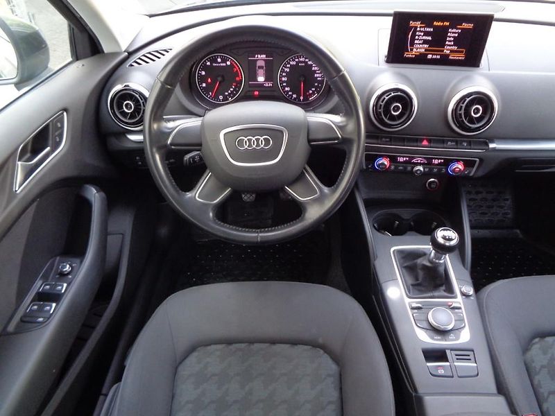 Audi A3 1.4 TSI Attraction  92 kW - fotka 5 z 20