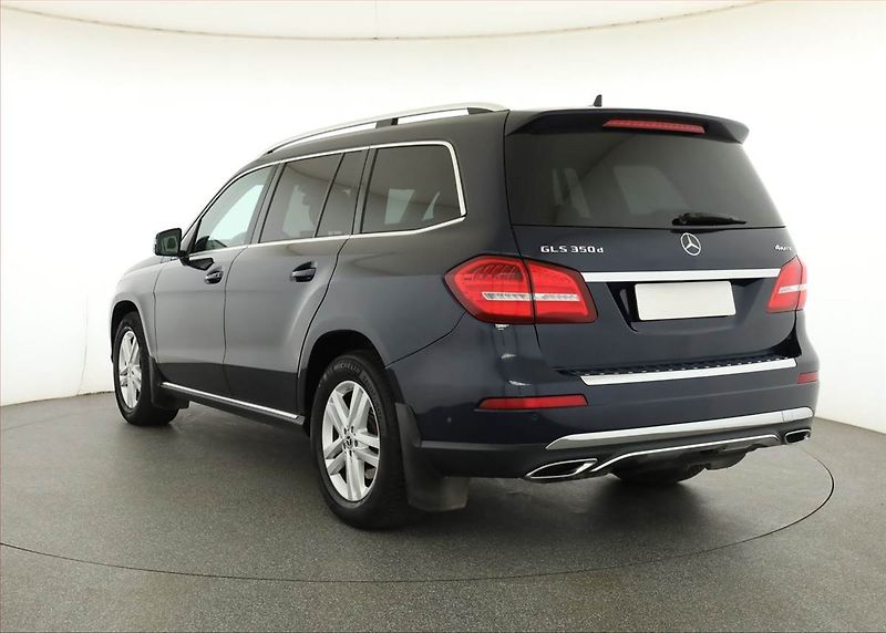 Mercedes-Benz GLS (2017) 350 d 4MATIC - fotka 4 z 21