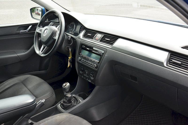 Škoda Rapid (2014) 1.6 TDI 66kW Ambition PLUS - fotka 19 z 20