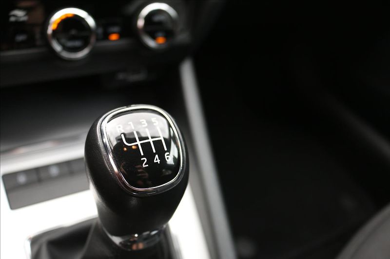 Škoda Octavia 1,0 85KW,ČR, 62000km - fotka 23 z 36