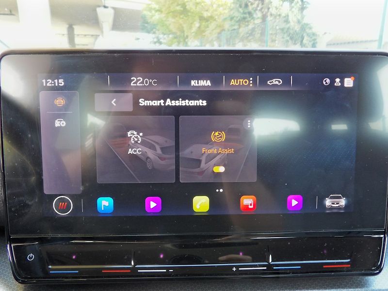 Seat Leon 2.0TDI DSG Virtual ACC LED NAV - fotka 11 z 31