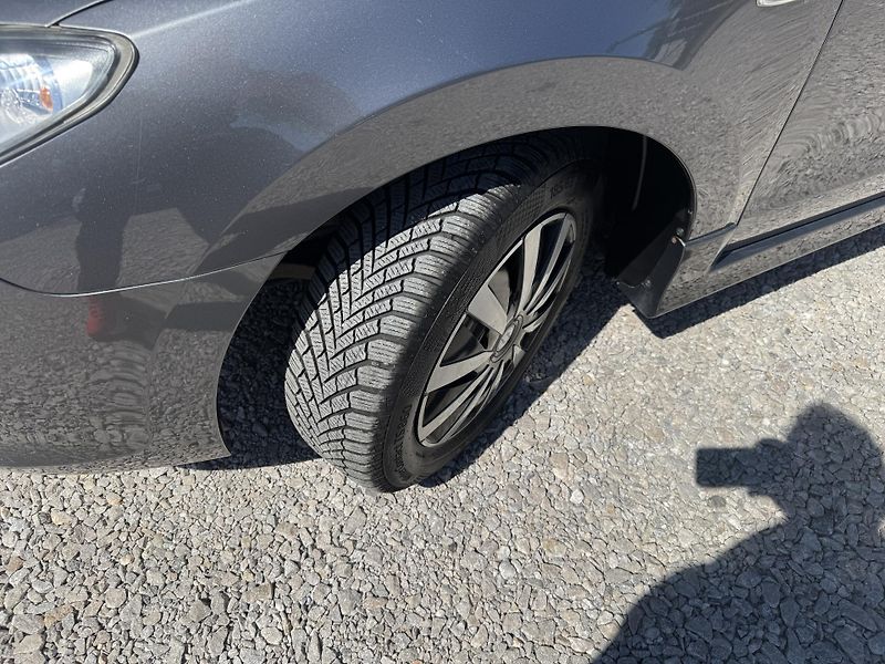Hyundai i30 (2011) 1.4 CW,2 SADY KOL - fotka 27 z 31