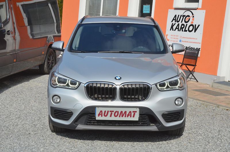 BMW X1 (2018) xDrive 20d 140kW AT /LED /NAVI - fotka 2 z 32