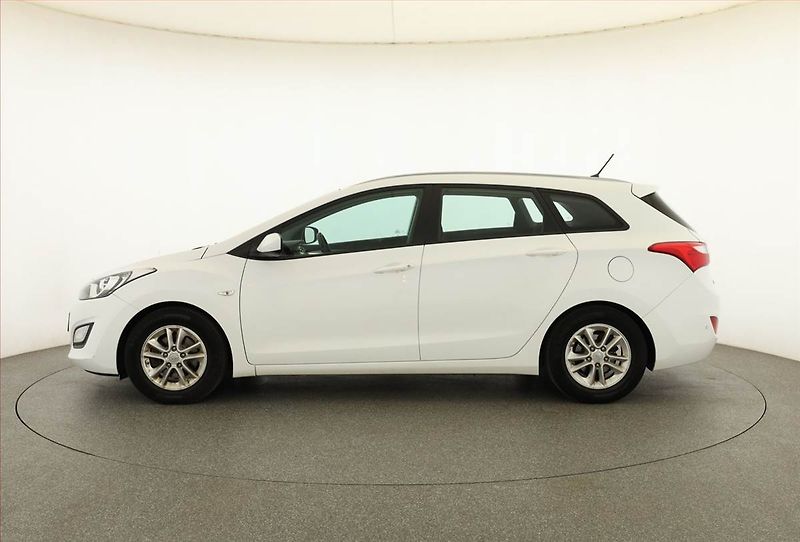 Hyundai i30 (2016) 1.6 MPI, ČR,1.maj, Serv.kniha - fotka 3 z 14