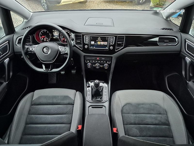 Volkswagen Golf Sportsvan (2016) 1.4TSi 110KW Highline NAVI - fotka 23 z 57