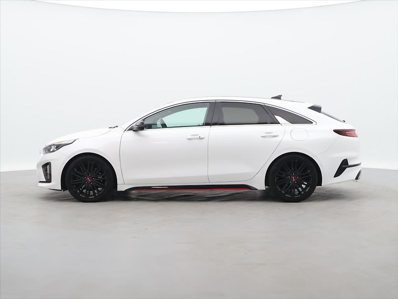 Kia Ceed 1,6 TGDI 150kW GT LED 1.Maj. - fotka 4 z 33