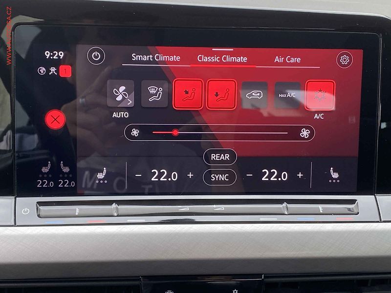 Volkswagen Golf (2022) 2.0 TDi, ČR, Life, LED - fotka 18 z 19