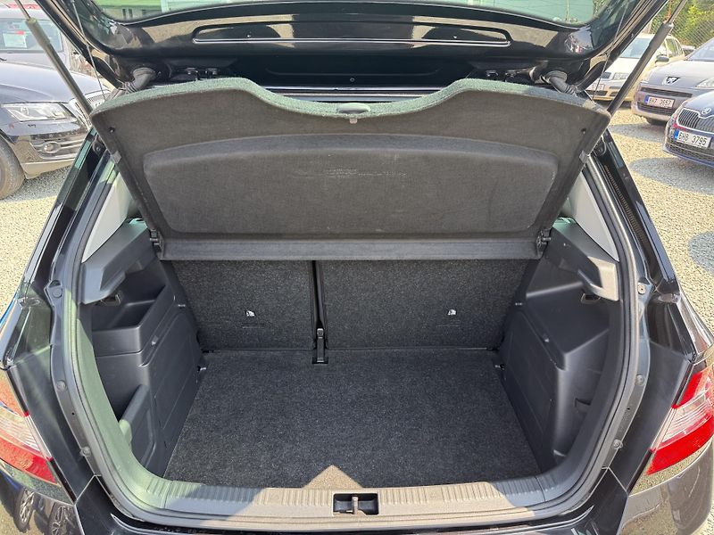 Škoda Fabia 1.0 MPI CLEVER - fotka 12 z 13