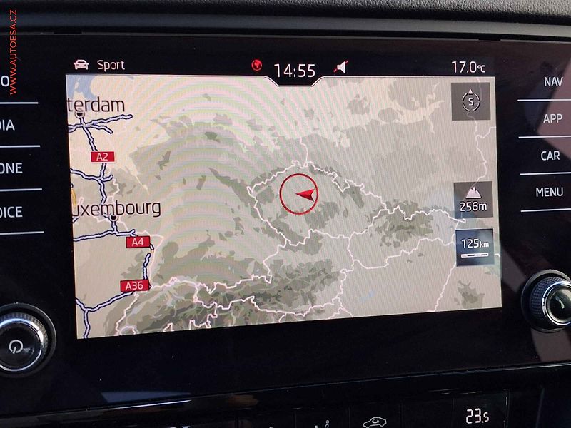 Škoda Octavia (2018) 2.0 TSi, RS, LED, navi - fotka 15 z 19