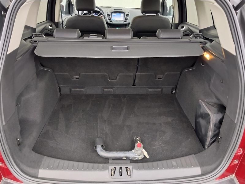 Ford Kuga 1,5   ECOBOOST 110Kw TITANIUM - fotka 26 z 29