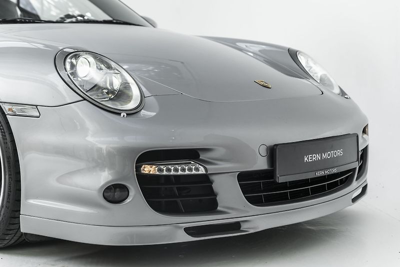 Porsche 911 911 Turbo Coupé*Bose - fotka 10 z 51