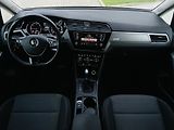 Volkswagen Touran 1.6TDI AUT SERVISKA 7MÍST LED  - náhled 23