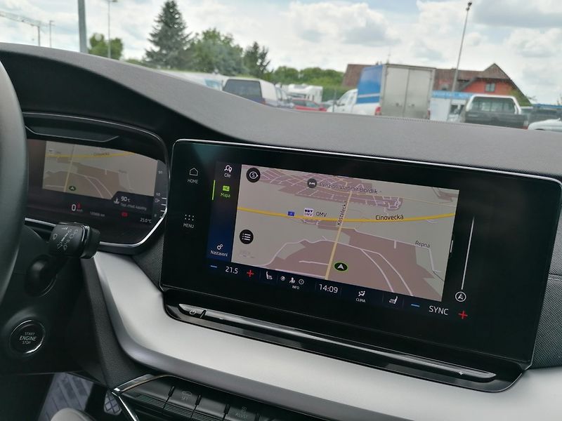 Škoda Octavia (2020) 1.5 TSi Style MATRIX KŮŽE - fotka 18 z 33