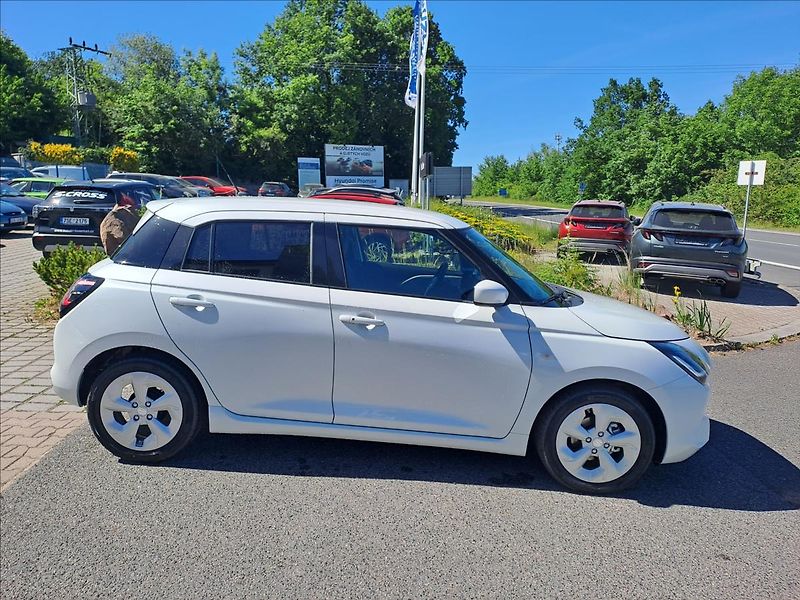Suzuki Swift (2026) 1,2 PREMIUM HYBRID CVT - fotka 4 z 22
