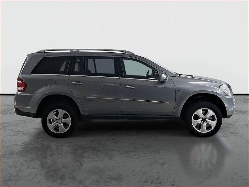 Mercedes-Benz GL (2010) 350 CDI, 4X4, Automat, 7 míst - fotka 6 z 18