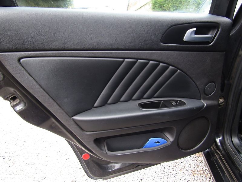 Alfa Romeo 159 (2009) 2.0JTD 125kW - fotka 20 z 33