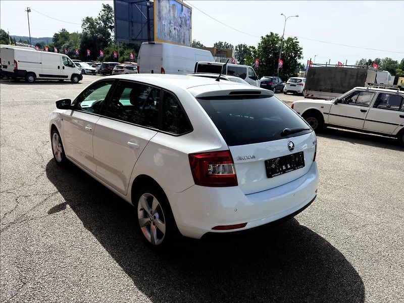 Škoda Rapid 1,2 TSi - fotka 7 z 26