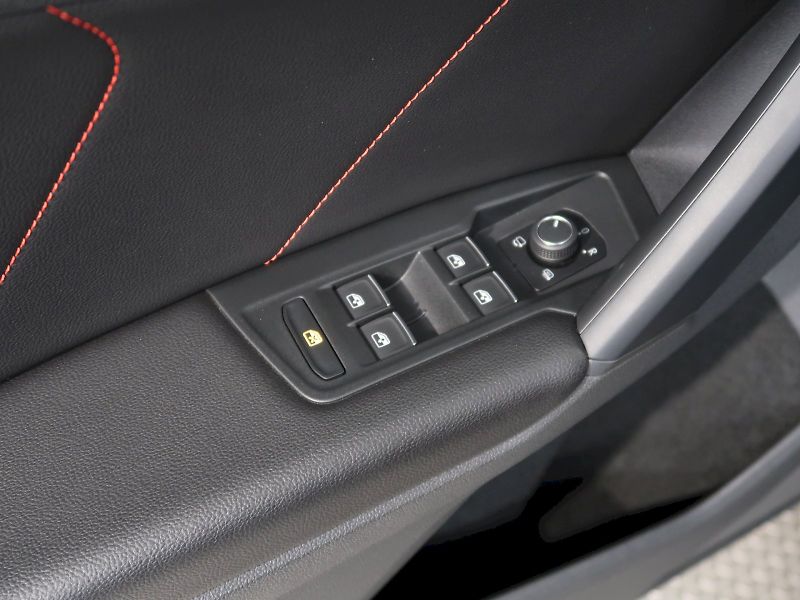 Volkswagen Tiguan (2022) EDICE URBAN 2.0TDI 110KW 4x4 D - fotka 33 z 35