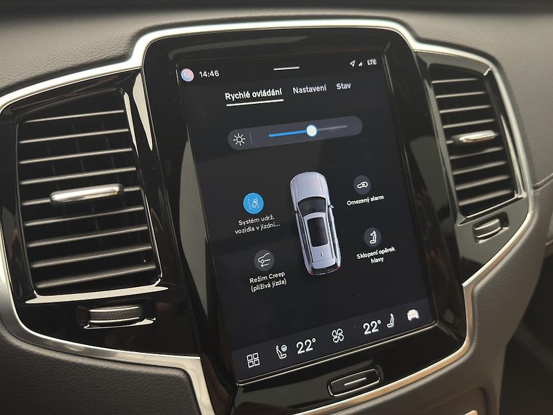 Volvo XC90 T8 AWD RECHARGE ULTIMATE 1.maj - fotka 38 z 57