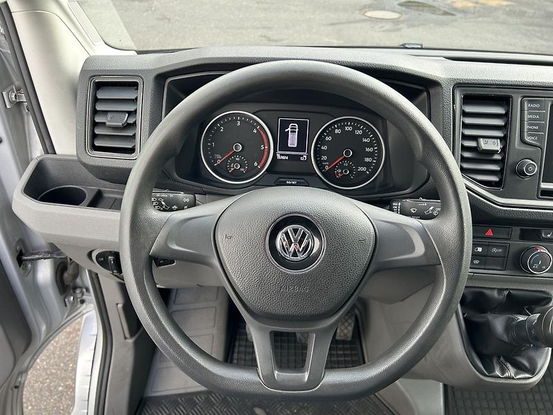 Volkswagen Crafter 2.0 TDI L2 H2 - fotka 14 z 22