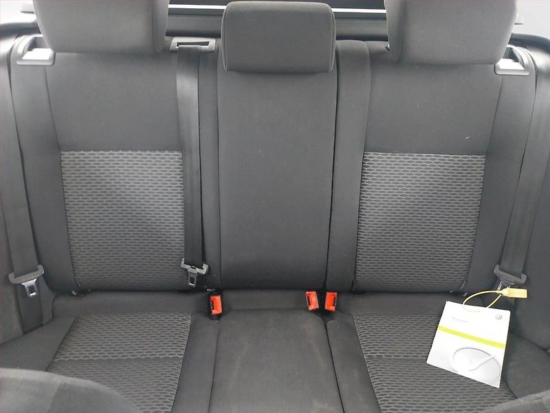 Volkswagen Golf (2010) 1.2 TSI, ČR,1.maj, Serv.kniha - fotka 10 z 16