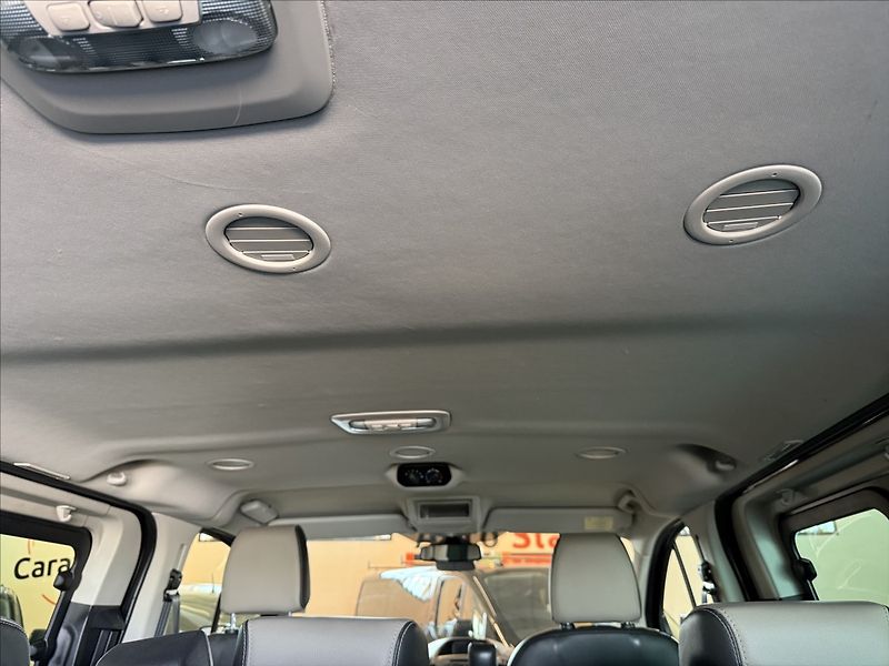 Ford Tourneo Custom 2,2 TitaniumX,114kW,po servisu - fotka 22 z 31