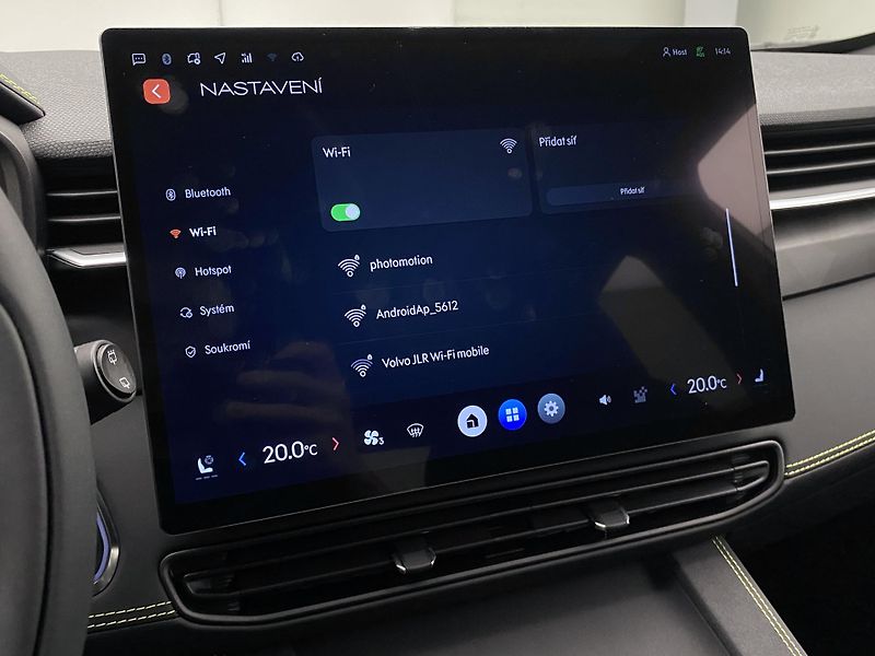 Lynk & Co 01 (2025) MORE PHEV AUT CZ 1.maj - fotka 77 z 95