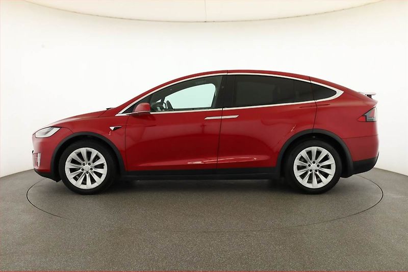 Tesla Model X (2020) Long Range Plus, SoH 93% - fotka 3 z 25
