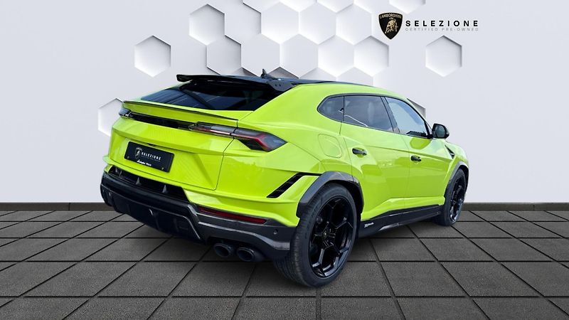 Lamborghini Urus (2024) URUS Performante, Záruka - fotka 3 z 14