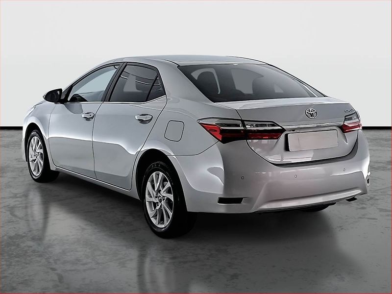 Toyota Corolla (2018) 1.6 Valvematic, Serv.kniha - fotka 4 z 19