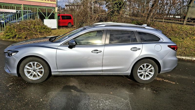 Mazda 6 2.0 121 KW Facelit 1. majitel - fotka 5 z 46