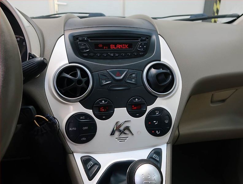 Ford Ka (2009) 1.3 i, po STK, slušný stav - fotka 12 z 16