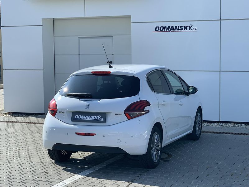 Peugeot 208 ALLURE+ 1.2 PureTech 81kW AT - fotka 3 z 22