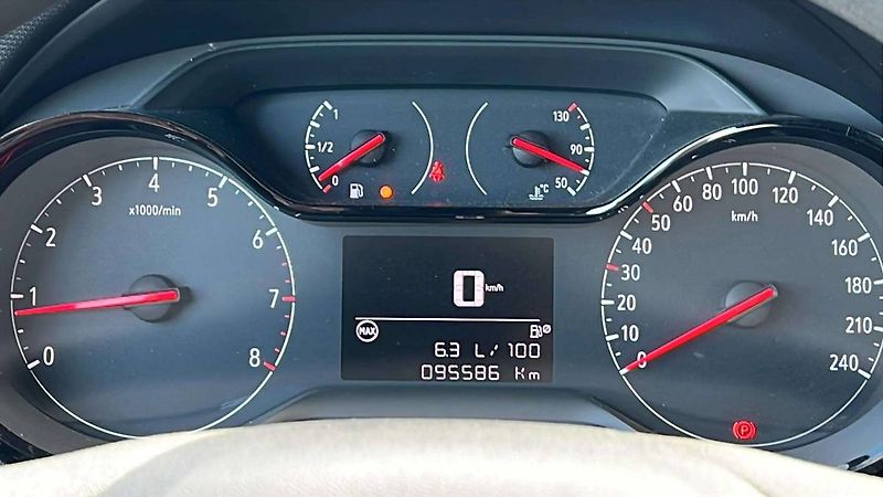 Opel Crossland X ENJOY B12XHT 81kW MT5 S/S/76 - fotka 16 z 41