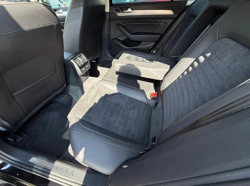 Volkswagen Passat - fotka 9 z 21