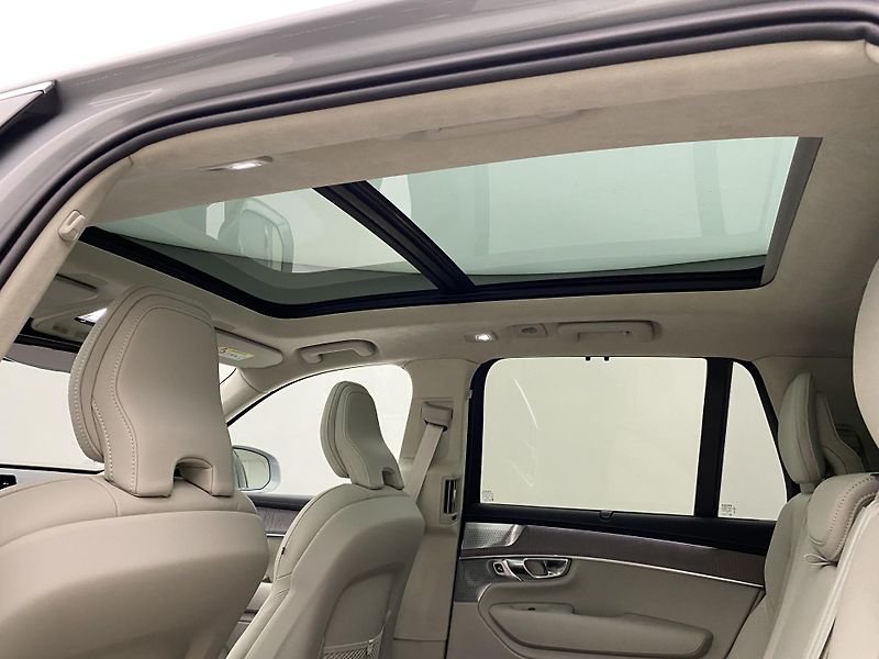 Volvo XC90 (2026) T8 AWD Plug-in BRIGHT ULTRA - fotka 21 z 74