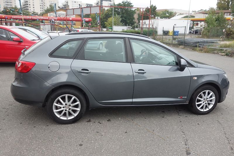 Seat Ibiza 1,4i63kW  Kombi COPA ! - fotka 15 z 30