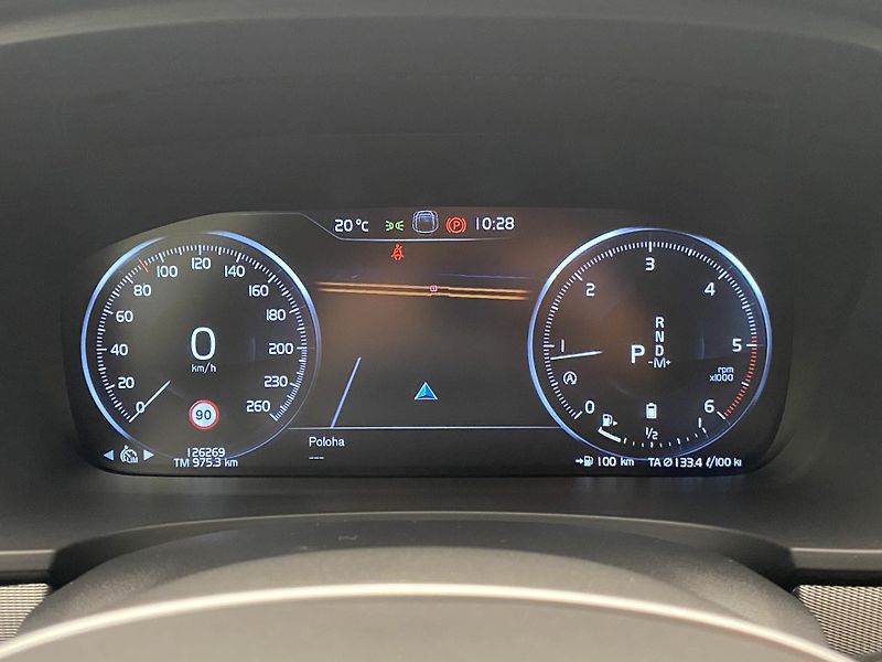 Volvo V90 B5 AWD R-DESIGN AUT CZ - fotka 26 z 53