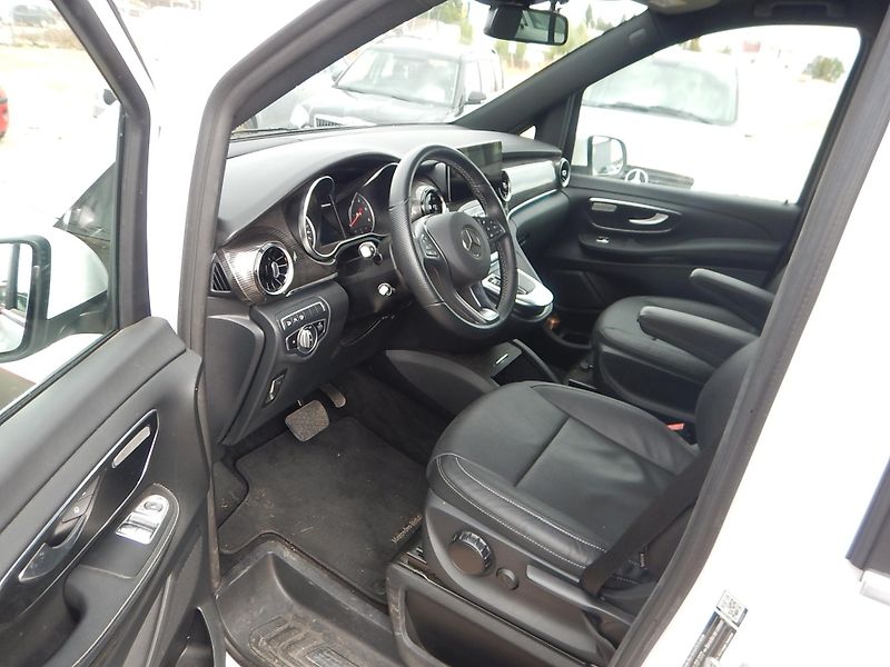 Mercedes-Benz Třídy V V 300 d, 7 MÍST, 174 kW - fotka 9 z 29