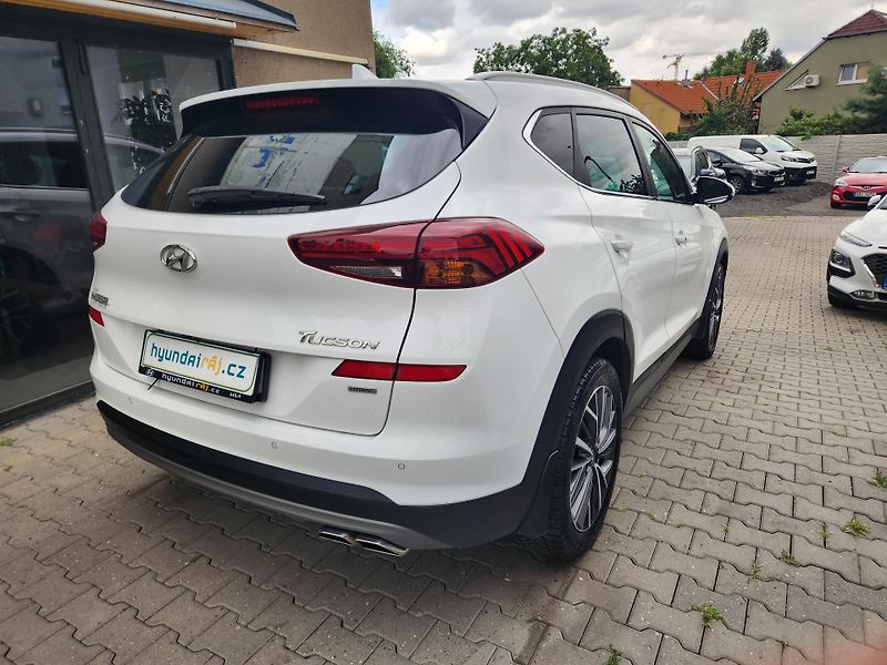 Hyundai Tucson 1.6-4x4-NAVI-KAMERA - fotka 18 z 20