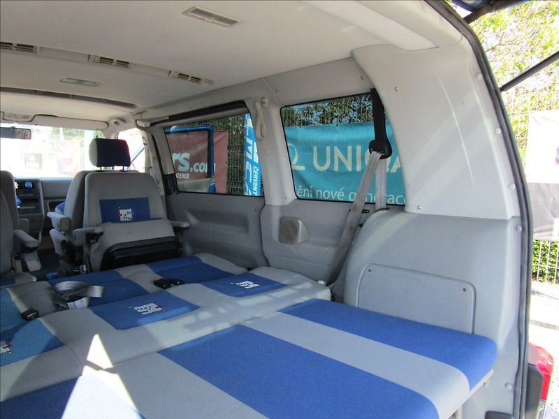 Volkswagen Multivan 2.5TDi 111kW, Atlantis, 7 míst - fotka 46 z 53