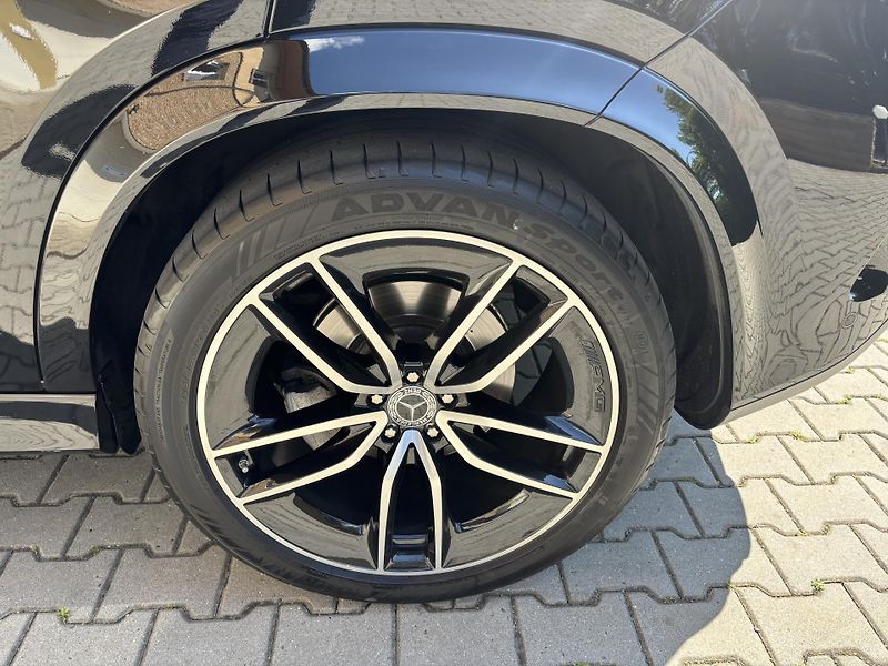 Mercedes-Benz GLE (2023) 400d 4MATIC 9GTRONIC AMG Paket - fotka 151 z 166