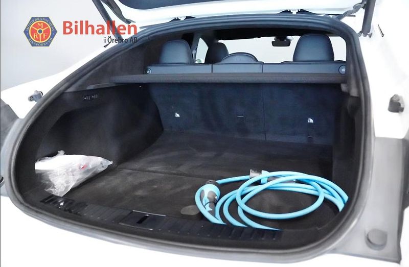 Tesla Model S LR AWD Vzduch Pano Kam Yoke - fotka 33 z 35
