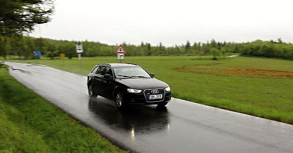 Audi A4.