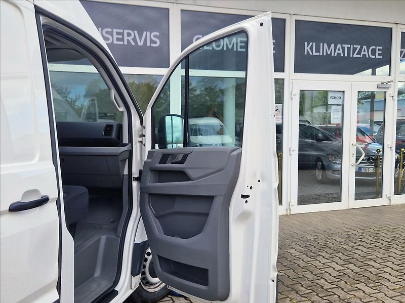 Volkswagen Crafter 2,0 35TDI CZ TAŽNÉ NOVÉ ROZVOD - fotka 29 z 30